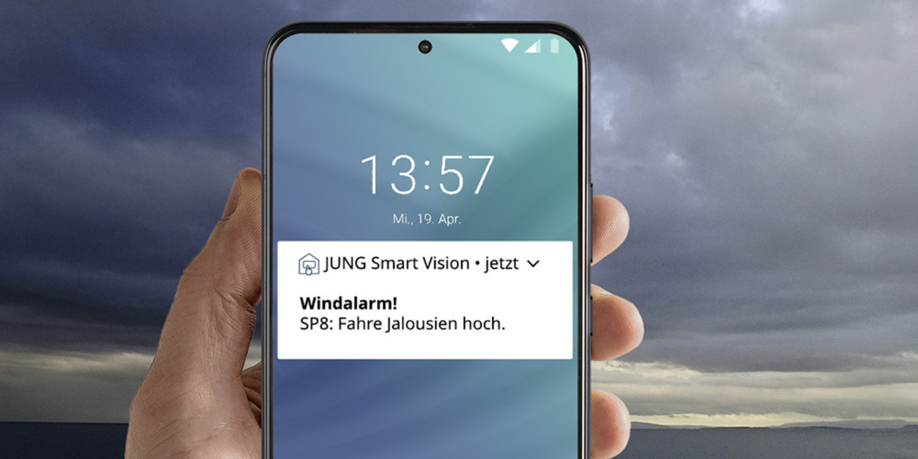 JUNG Smart Panel 8 bei Elektro Seidenspinner GmbH in Augsburg