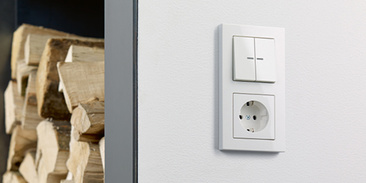 JUNG KNX Taster F 10 bei Elektro Seidenspinner GmbH in Augsburg