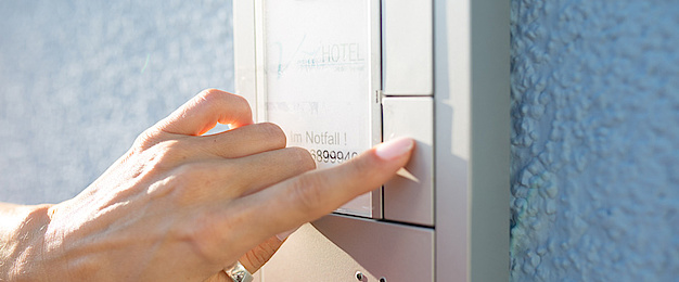 Sprech­anlagen bei Elektro Seidenspinner GmbH in Augsburg
