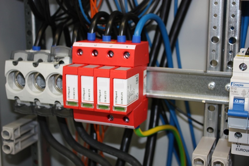 U berspannungsschutz bei Elektro Seidenspinner GmbH in Augsburg